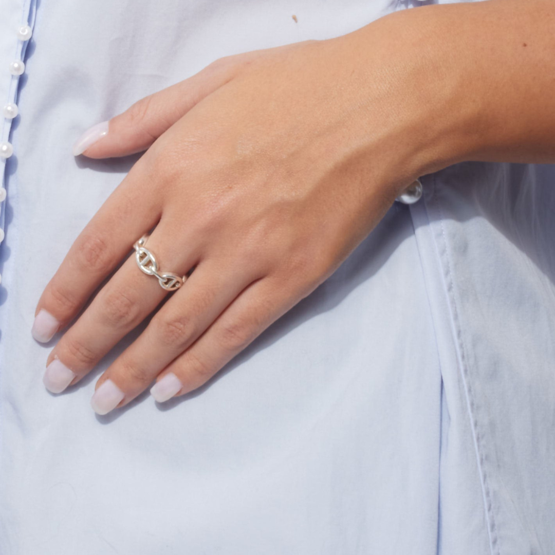 Anchor Chained Ring