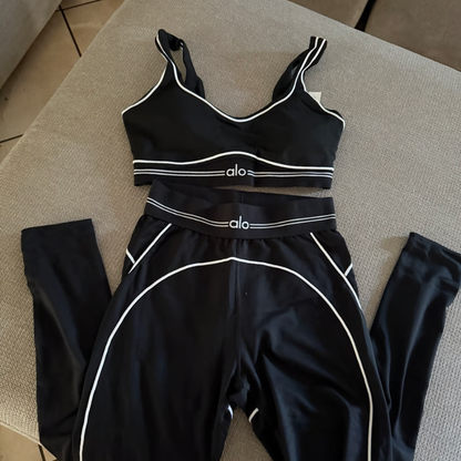 AY Heart Throb Set - Bra & Leggings